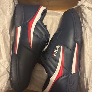 Fila Men's Dark Blue Sneakers with Red and White Accents